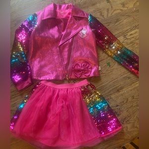 Jojo siwa jacket and matching skirt, new without tags. Size 6/6x